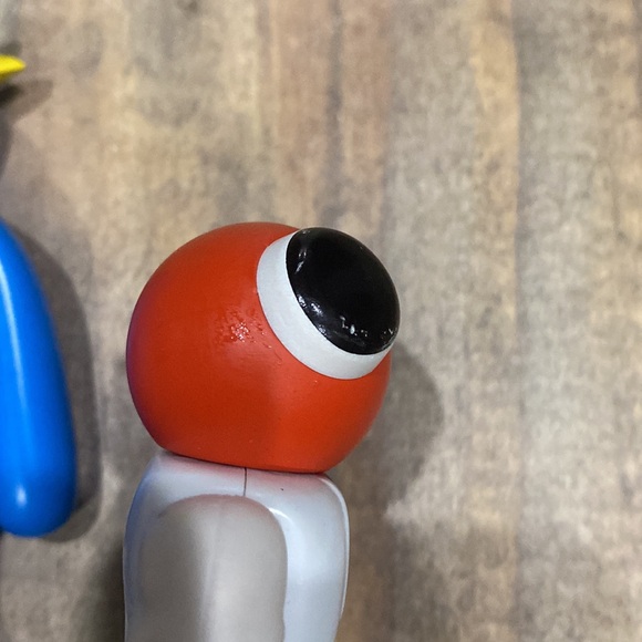 Rainbow Friends Figurines Blue, Red and Yellow - Picture 4 of 12